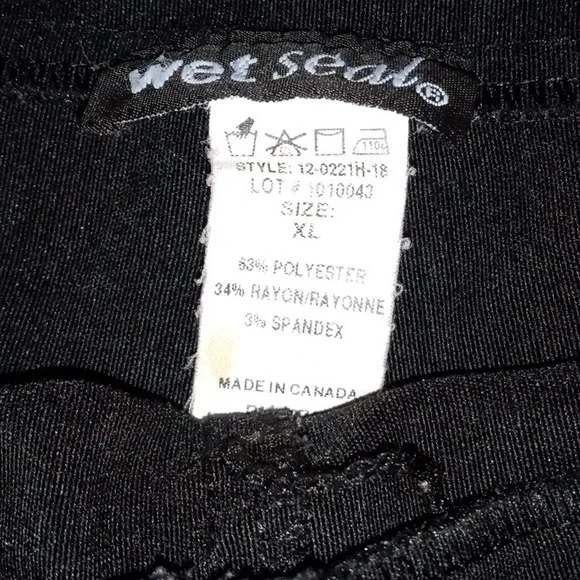 Women's Wet seal Highwaste Vintage Shorts - Picture 3 of 3